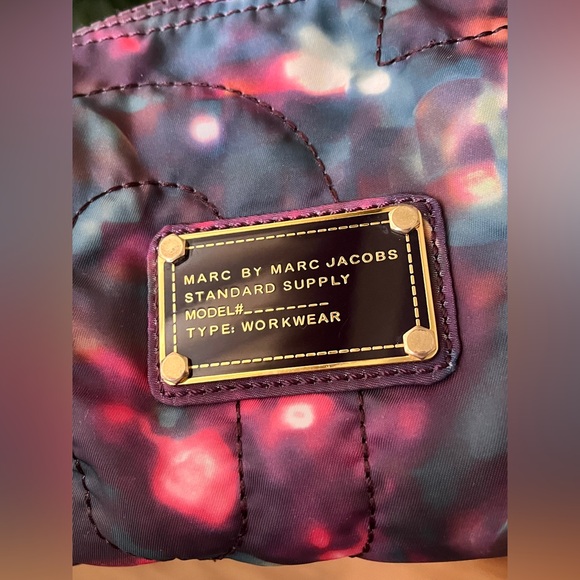 Marc Jacobs quilted makeup bag - Picture 2 of 10